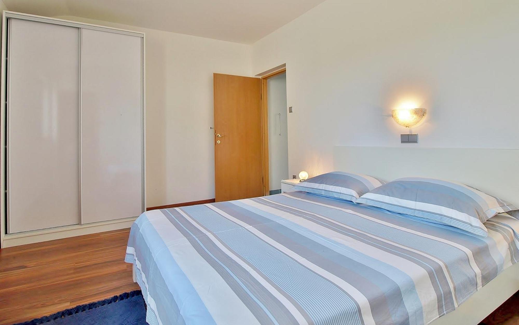 Apartments Eufemija Раб Экстерьер фото