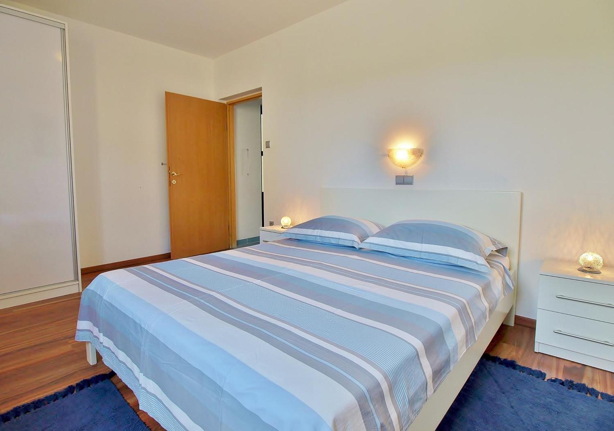 Apartments Eufemija Раб Экстерьер фото